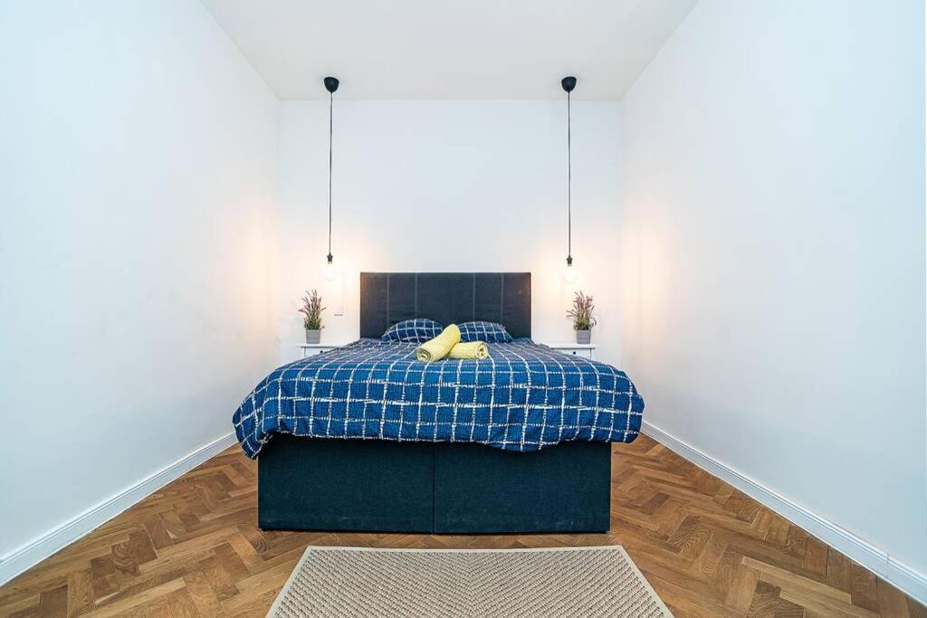 Elegant, Modern, 2-Bed Flat By Museum Of Prague 아파트 외부 사진