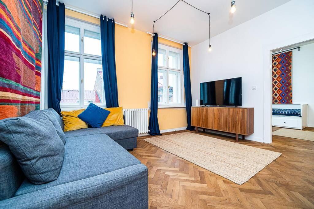 Elegant, Modern, 2-Bed Flat By Museum Of Prague 아파트 외부 사진