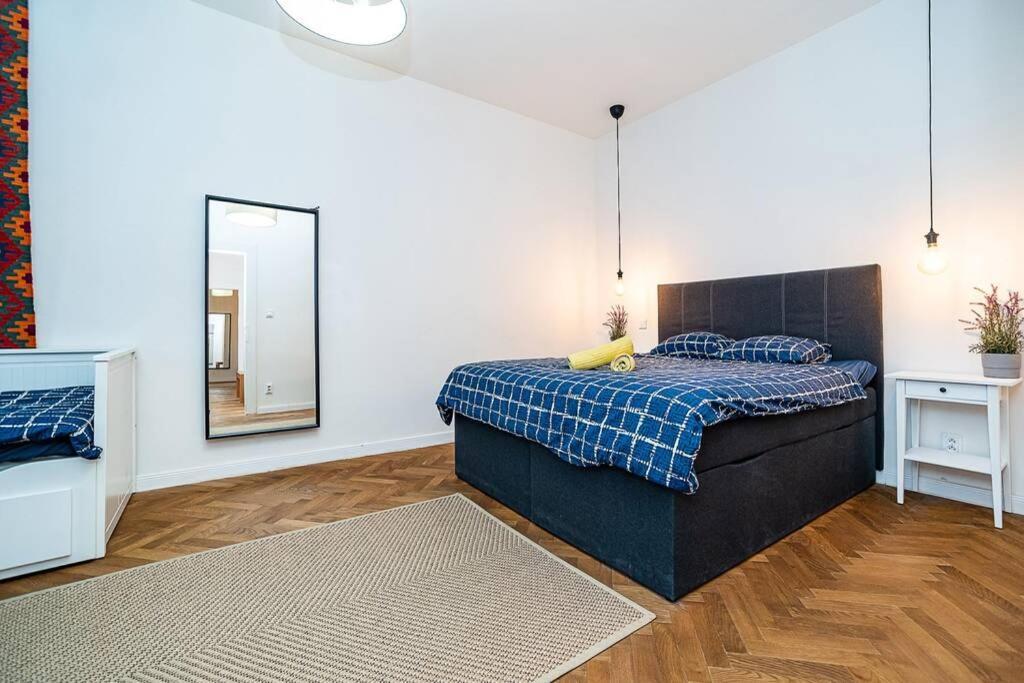 Elegant, Modern, 2-Bed Flat By Museum Of Prague 아파트 외부 사진