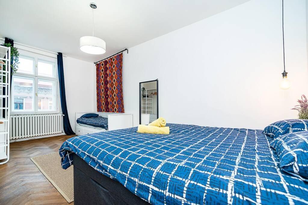 Elegant, Modern, 2-Bed Flat By Museum Of Prague 아파트 외부 사진